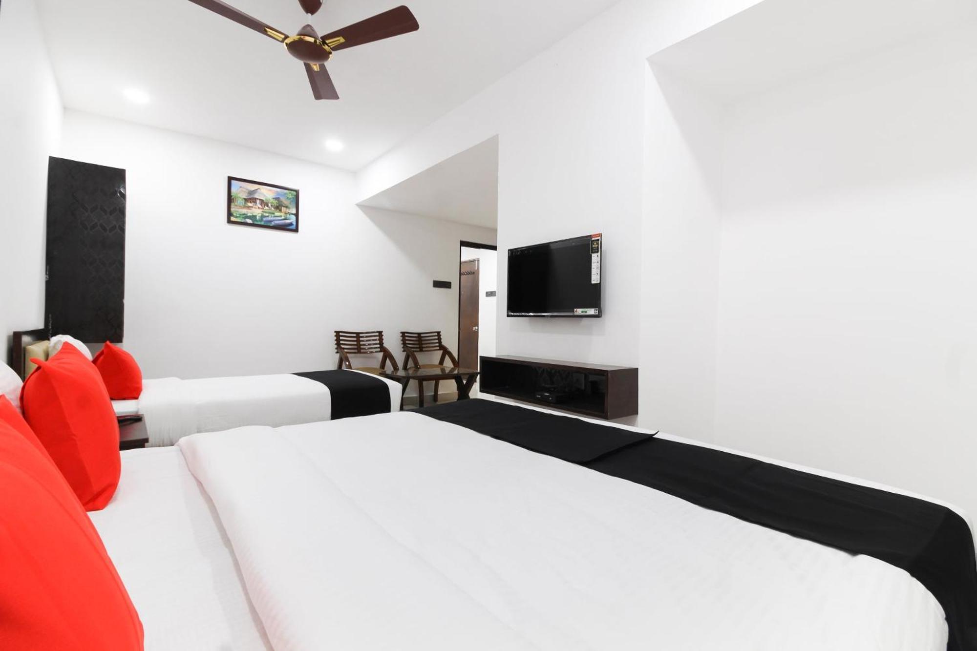 Super Mythri Hotel Near By Ecil, As Rao Nagar, Sainikpuri Maula Ali Exteriér fotografie