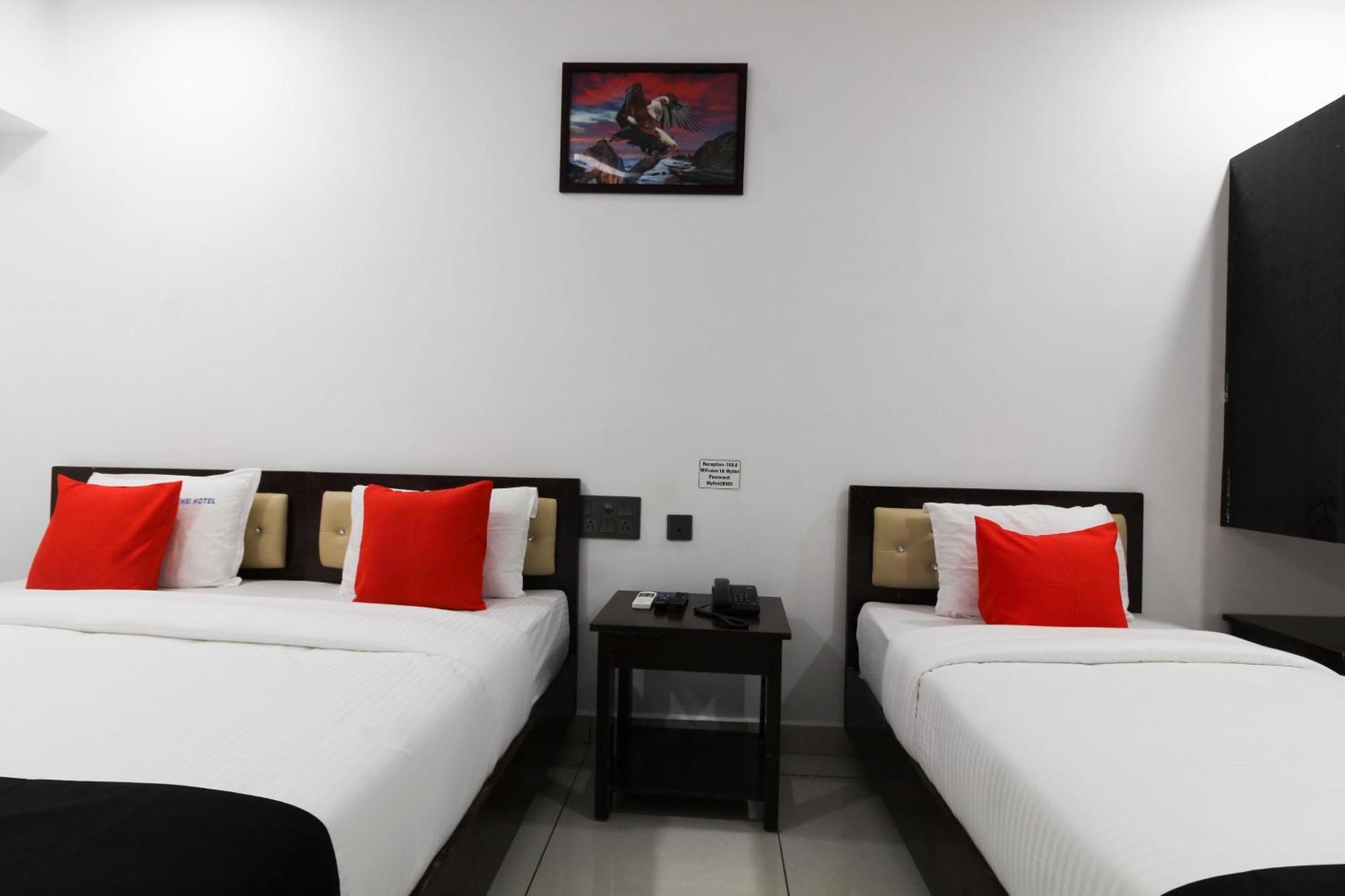 Super Mythri Hotel Near By Ecil, As Rao Nagar, Sainikpuri Maula Ali Exteriér fotografie